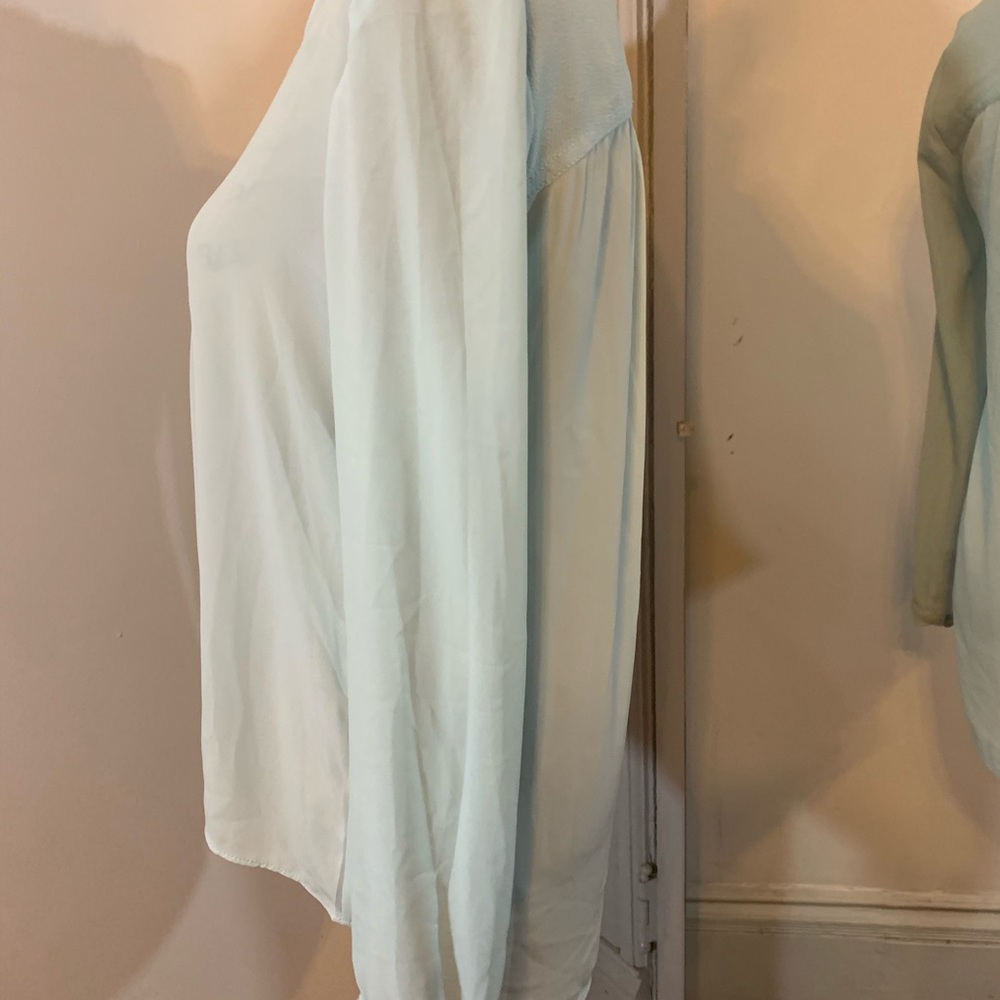 HD in Paris Popover Long Sleeve Blouse - Picture 4 of 7